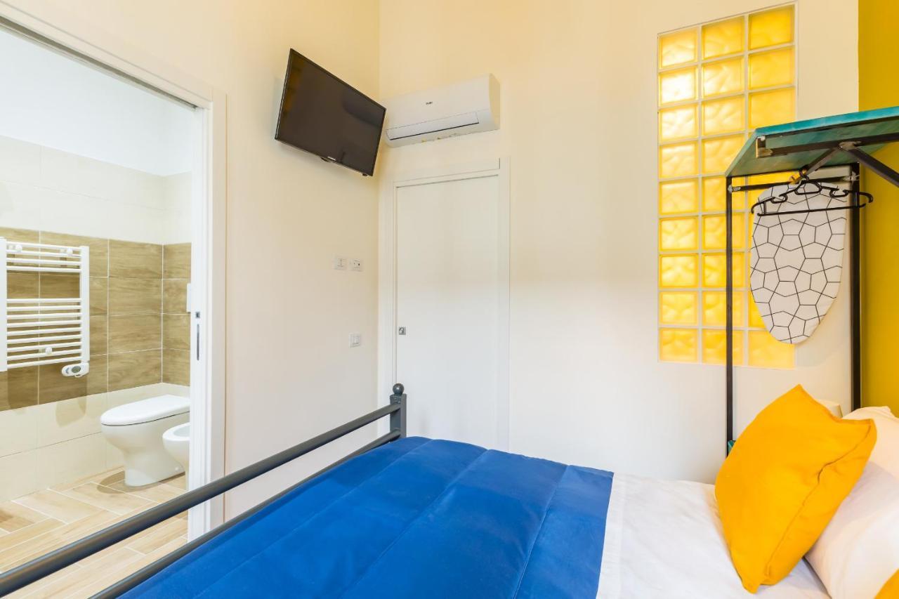 Central Station Apartments & Suites Napoli Ngoại thất bức ảnh