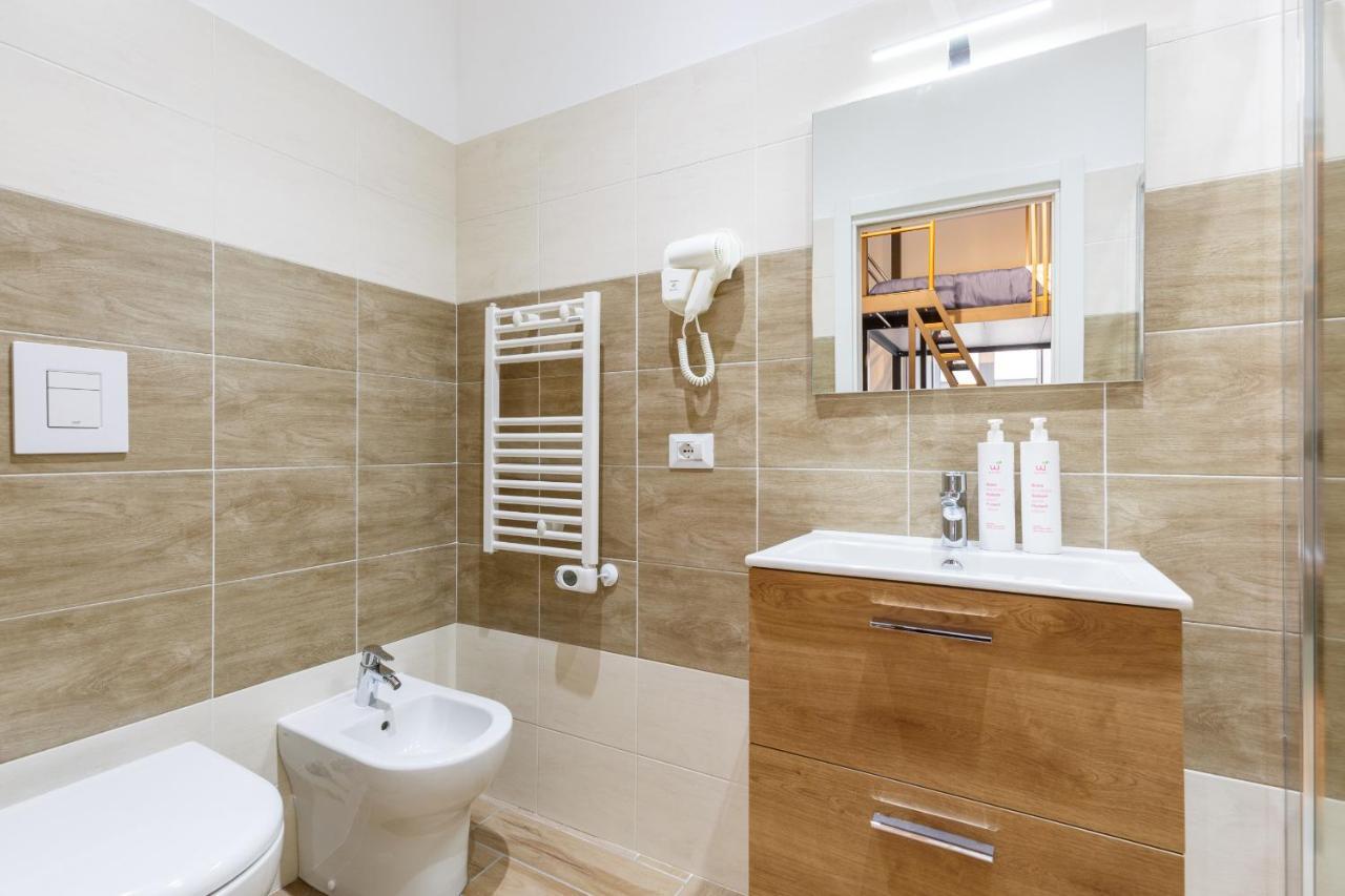 Central Station Apartments & Suites Napoli Ngoại thất bức ảnh